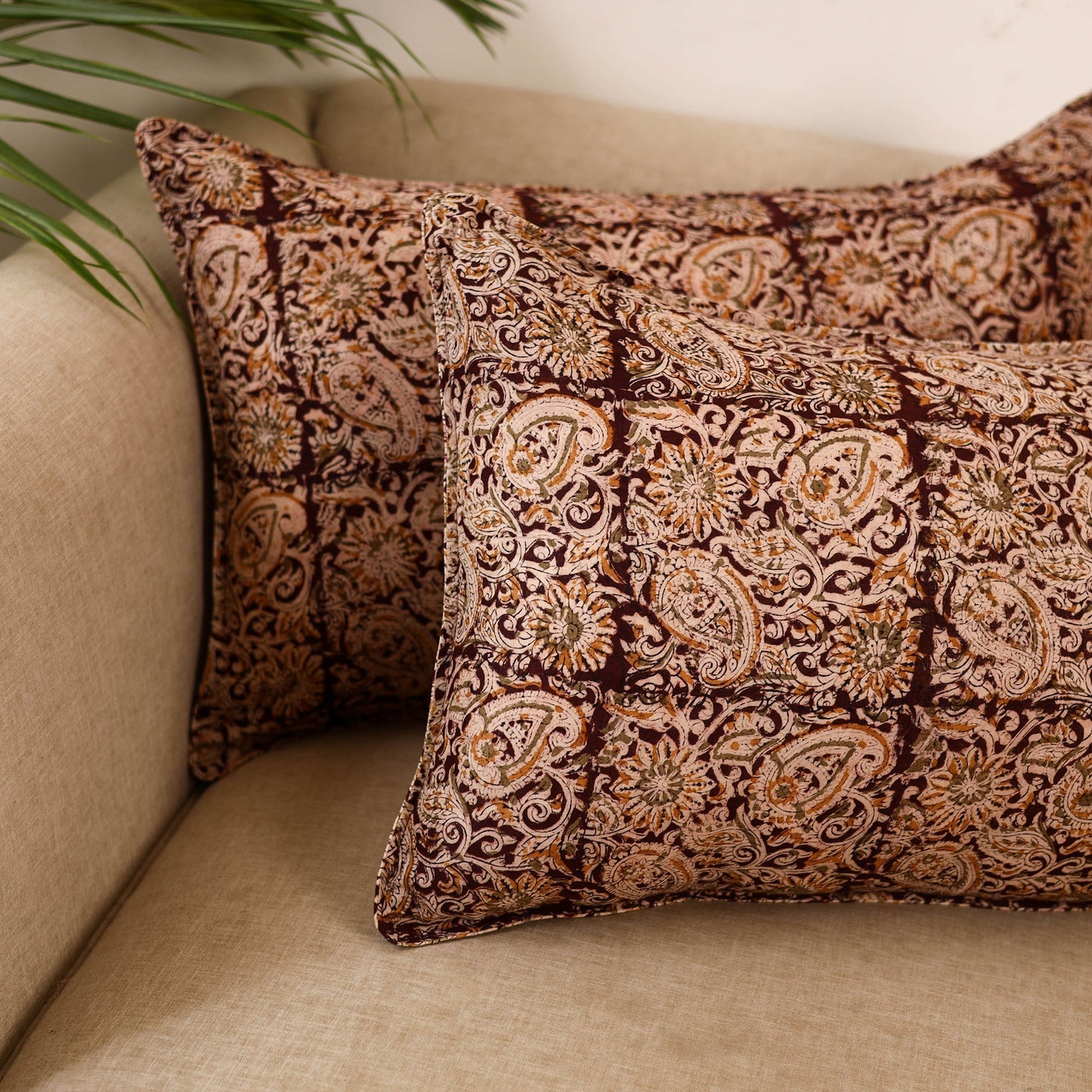 Kalamkari hand pillow cover (set of 2) 24 - handcrafted