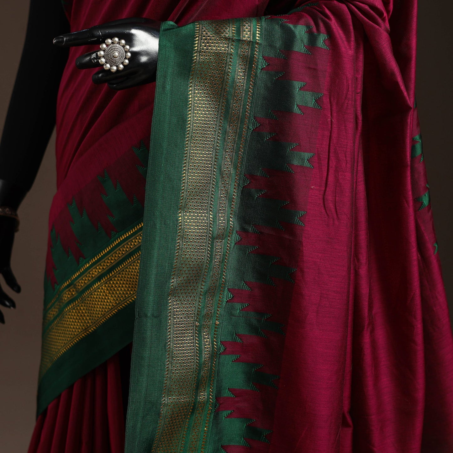 Mercerized cotton ilkal saree with chikki paras border 09