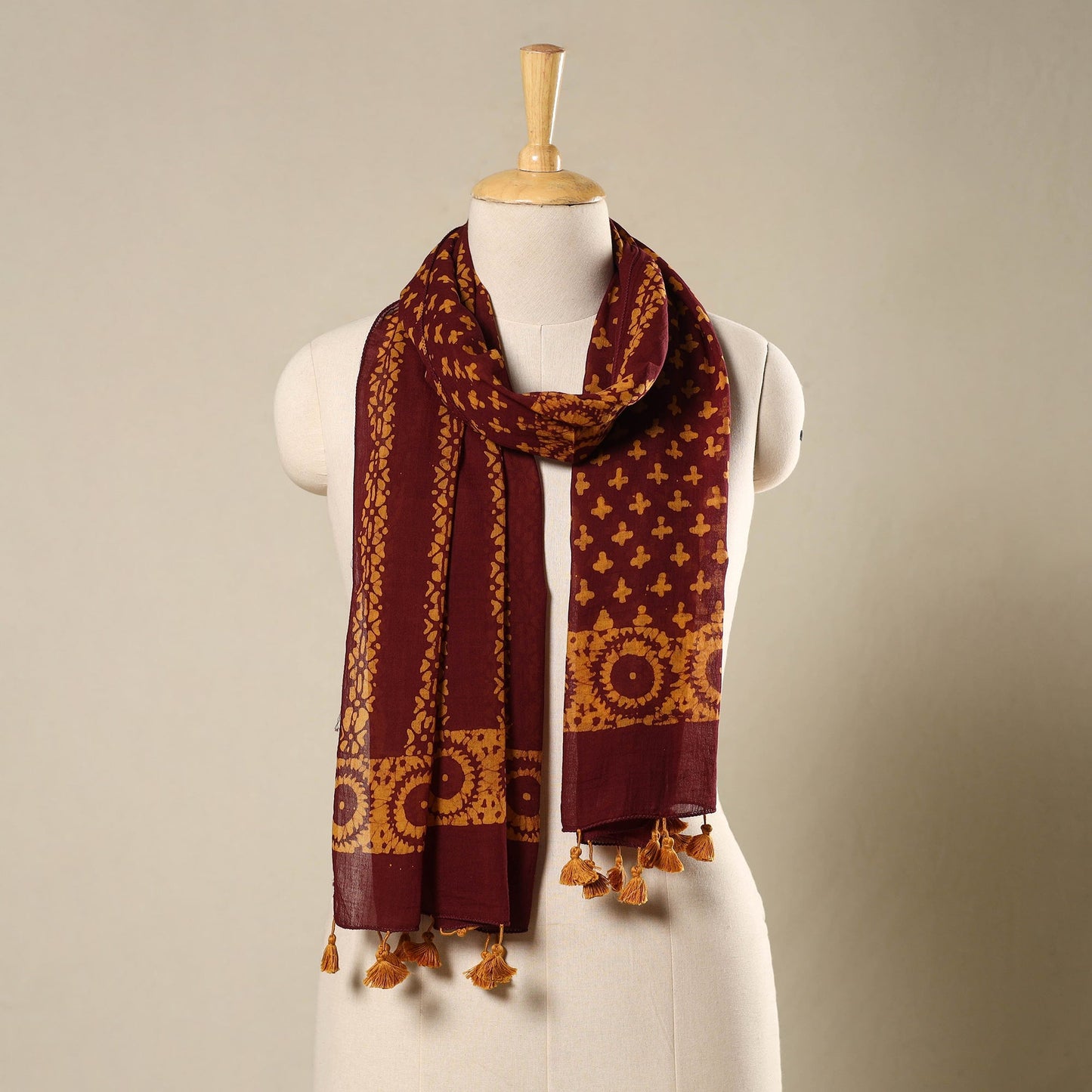 Maroon Mul Cotton Hand Batik Print Stole with Tassels