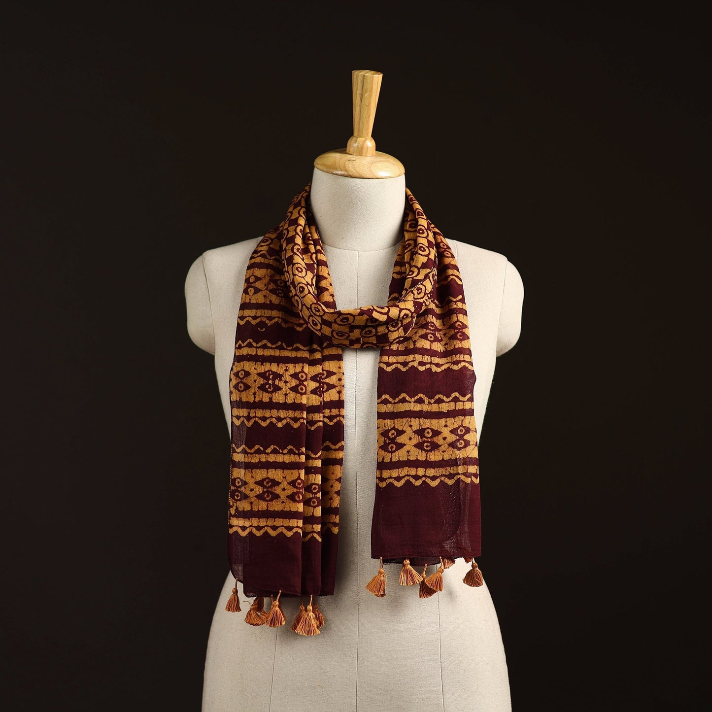 Mul cotton kutch hand batik stole with tassels 16