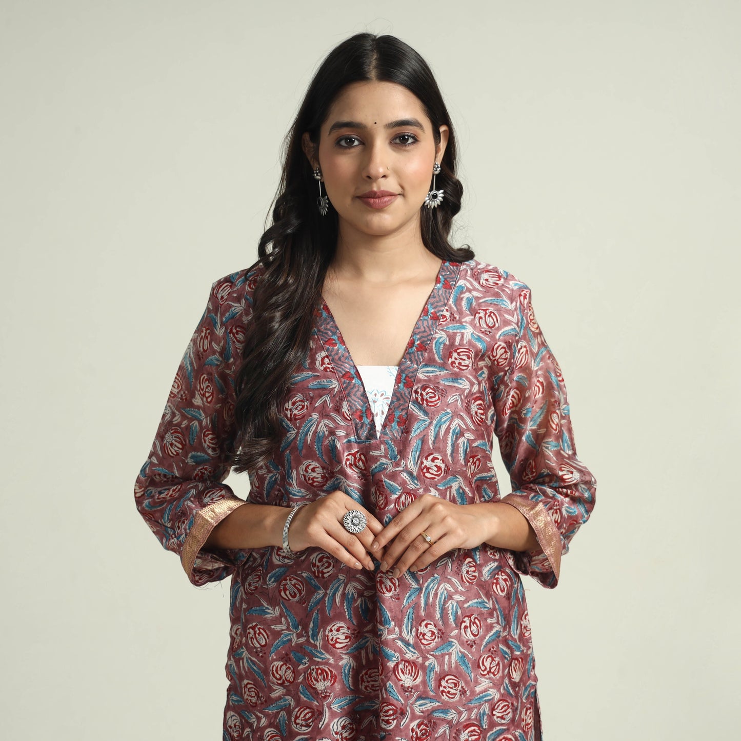 Buy Sanganeri Block Printed Maheshwari Silk Kurta with Palazzo & Dupatta Set Online at iTokri.com