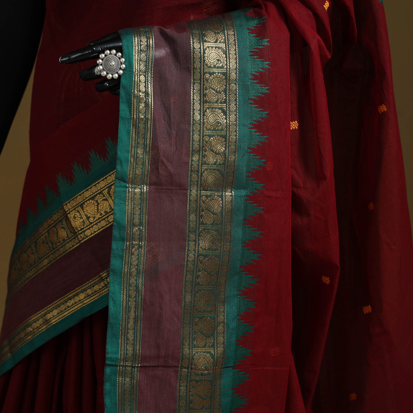 Thread buti cotton kanchipuram saree with border 27