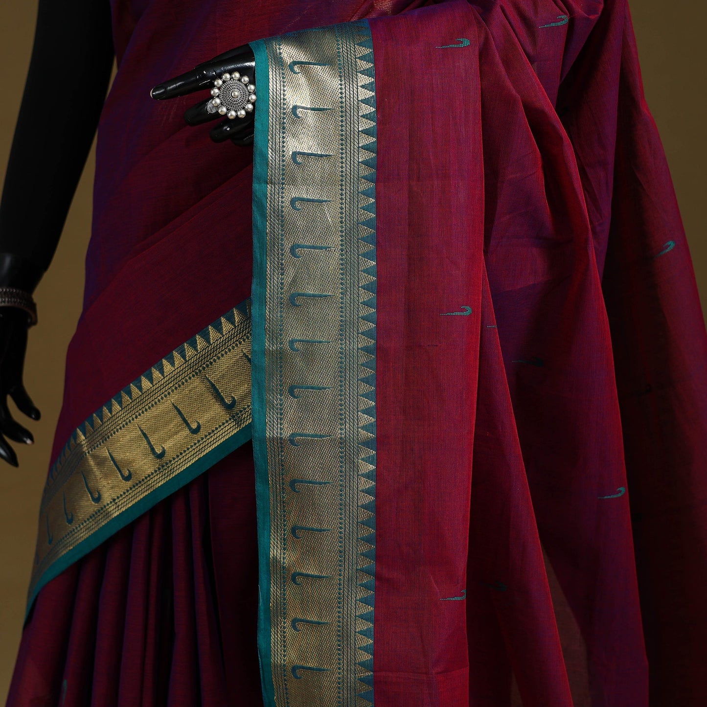 Thread buti cotton kanchipuram saree with border 45