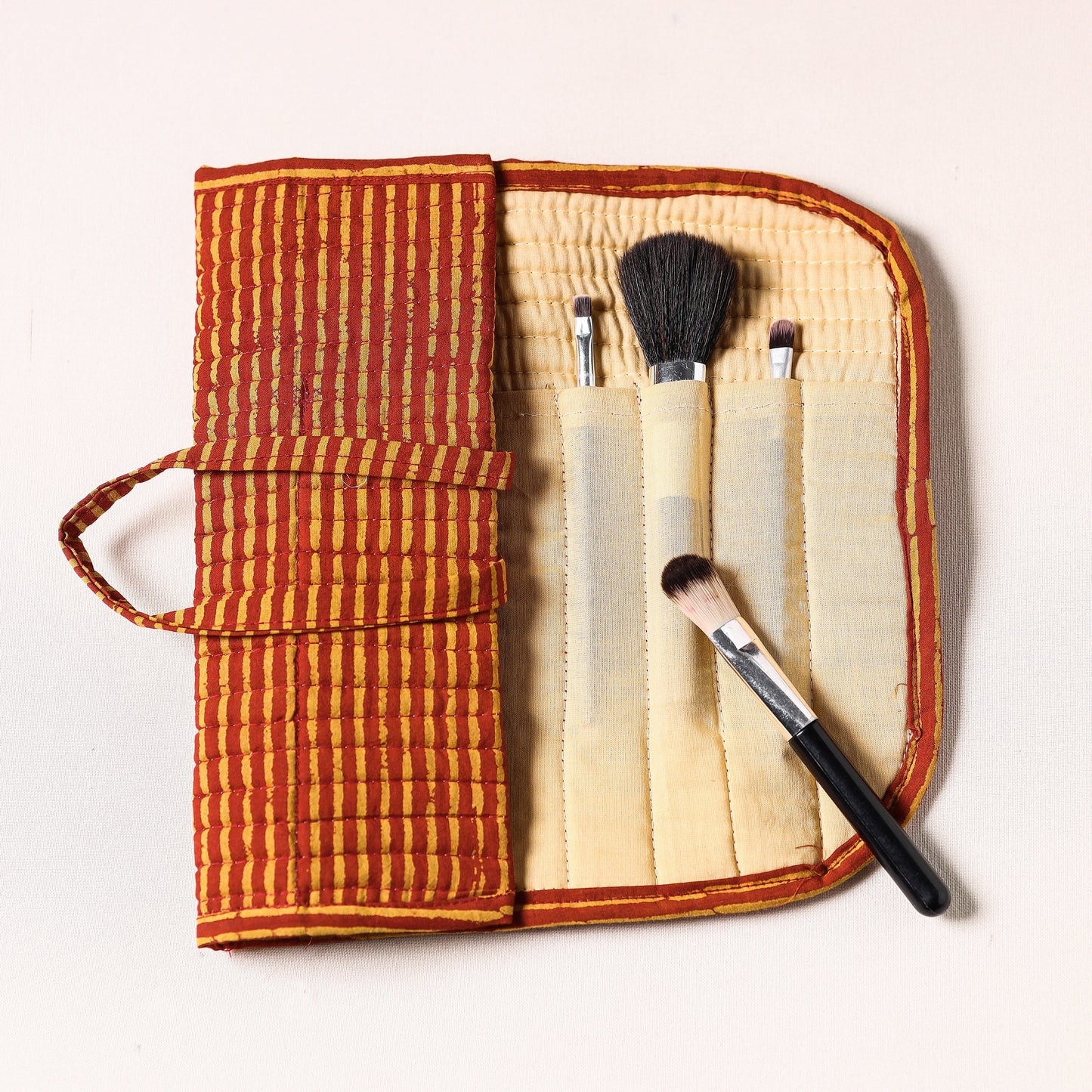 Multipurpose Segmented Make-up Brush Wrap Pouch/Case