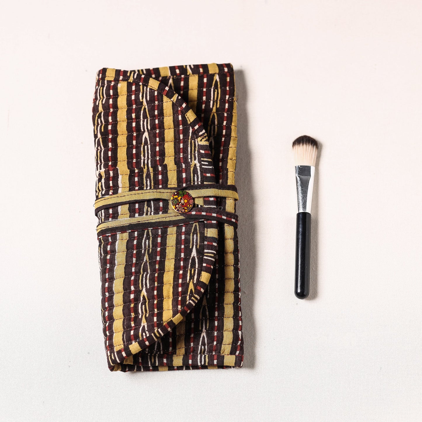 Multipurpose Segmented Make-up Brush Wrap Pouch/Case