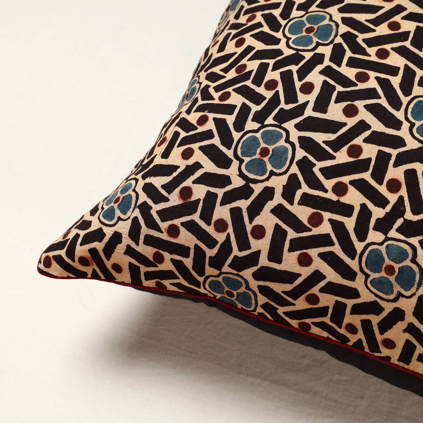 Multicolor - cotton cushion cover (16 x 16 in) 100
