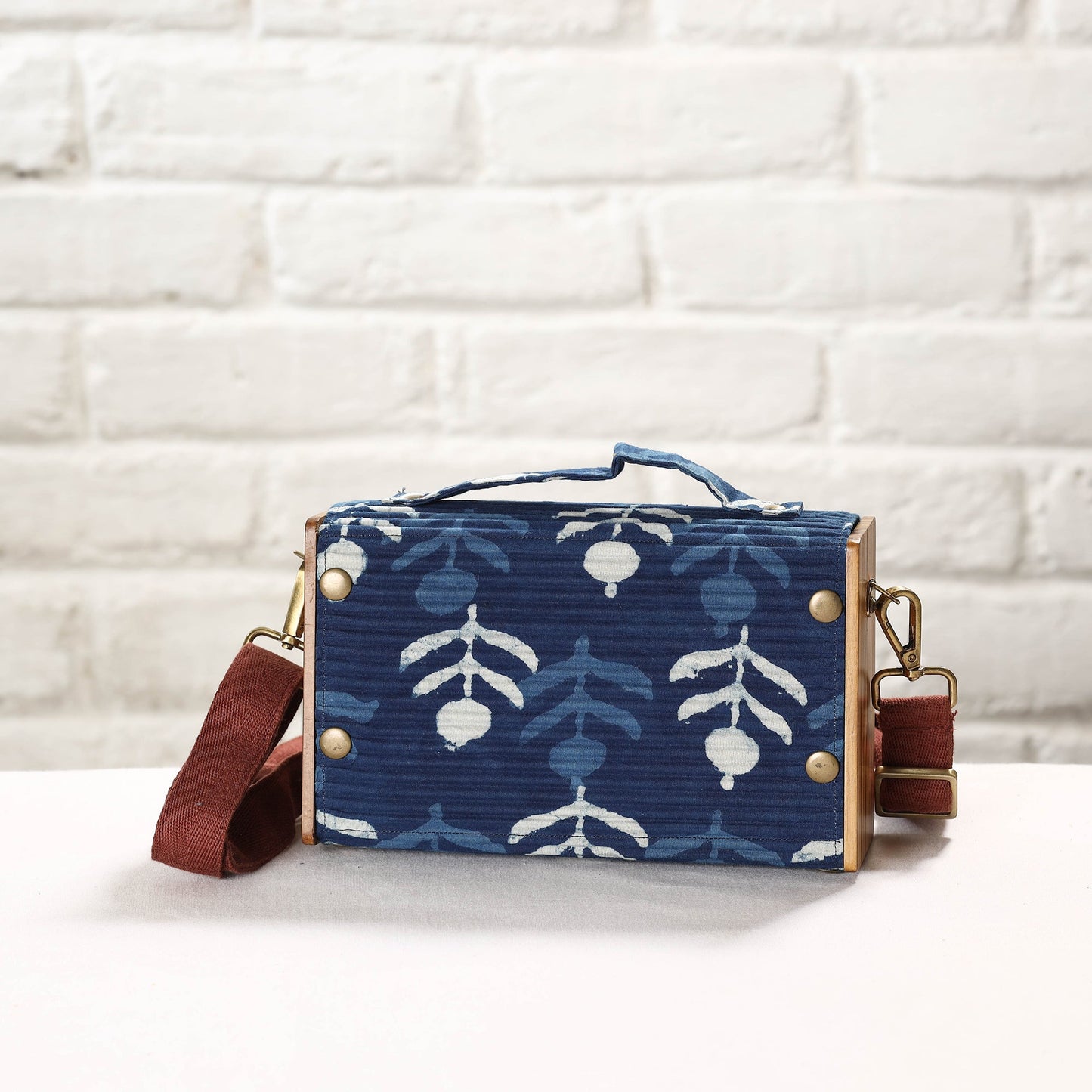sling bag