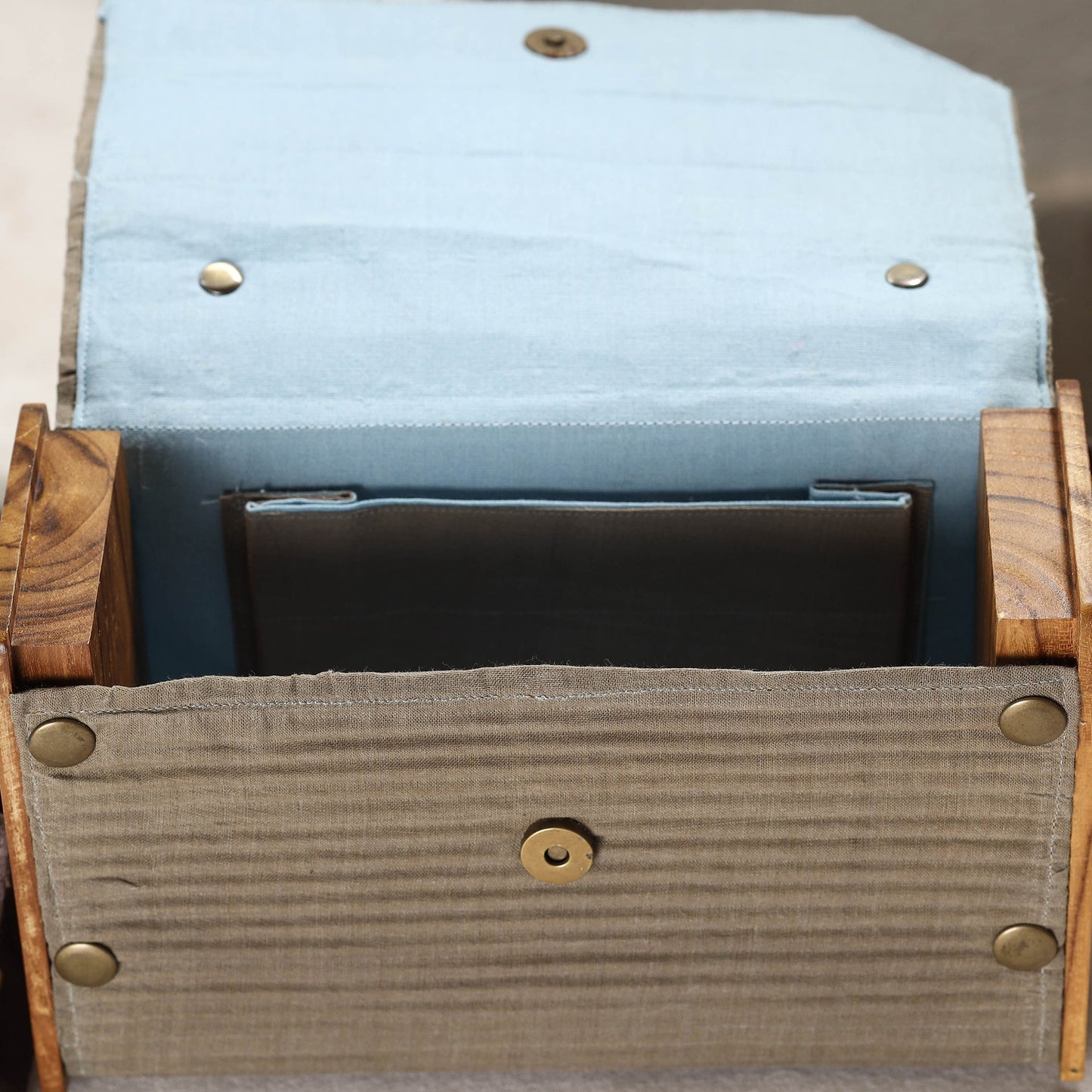 sling bag