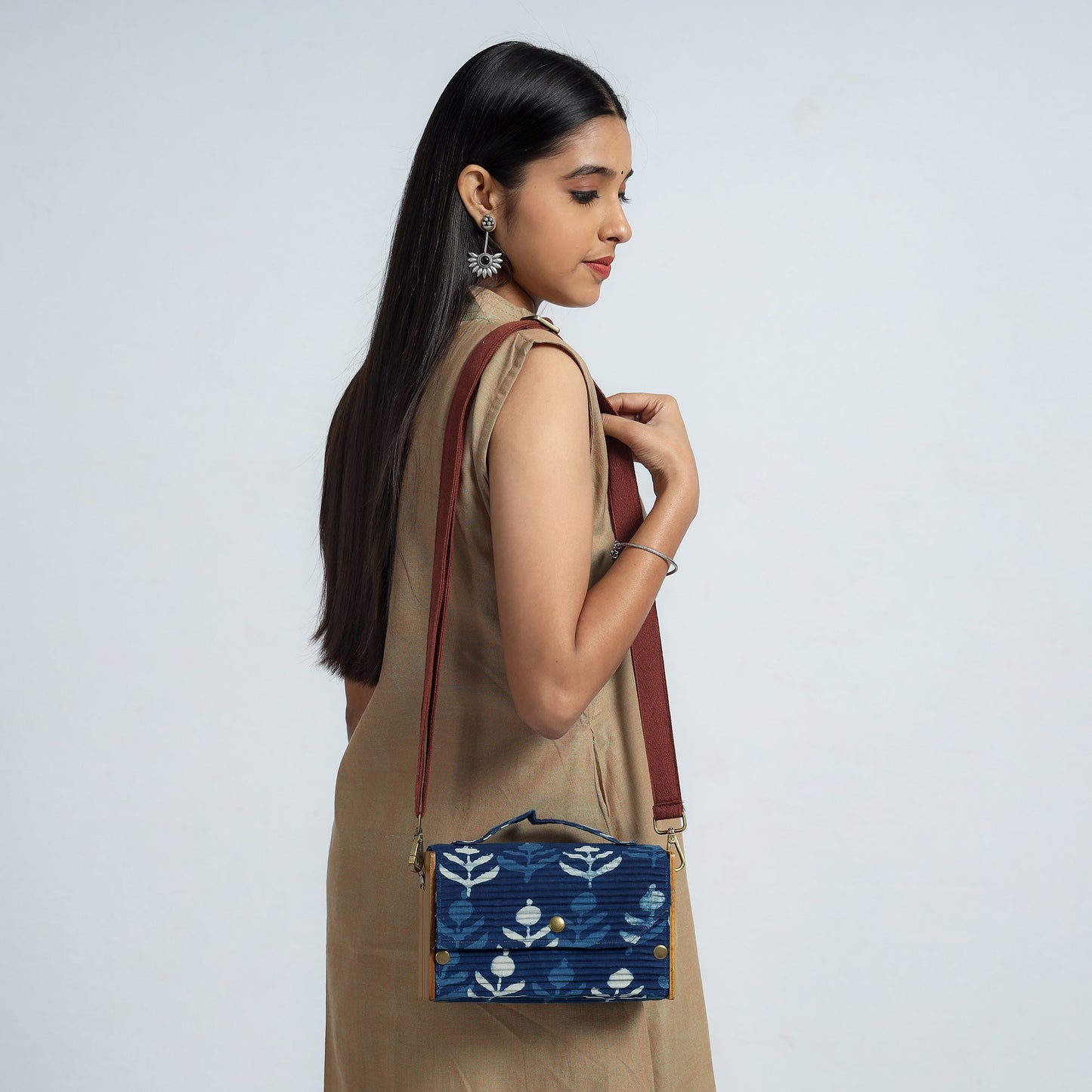 sling bag