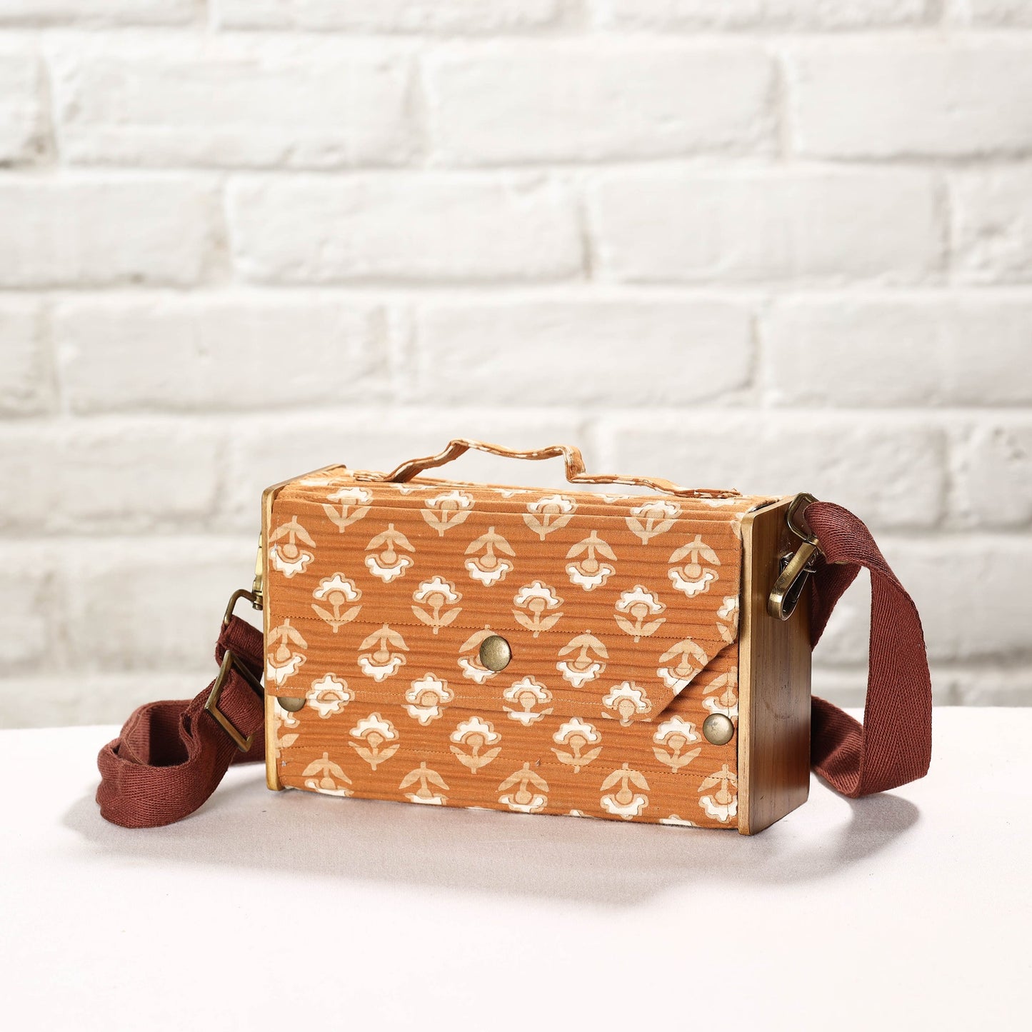 DIY Box Sling Bag / Clutch with Changeable Sleeve Online at iTokri.com
