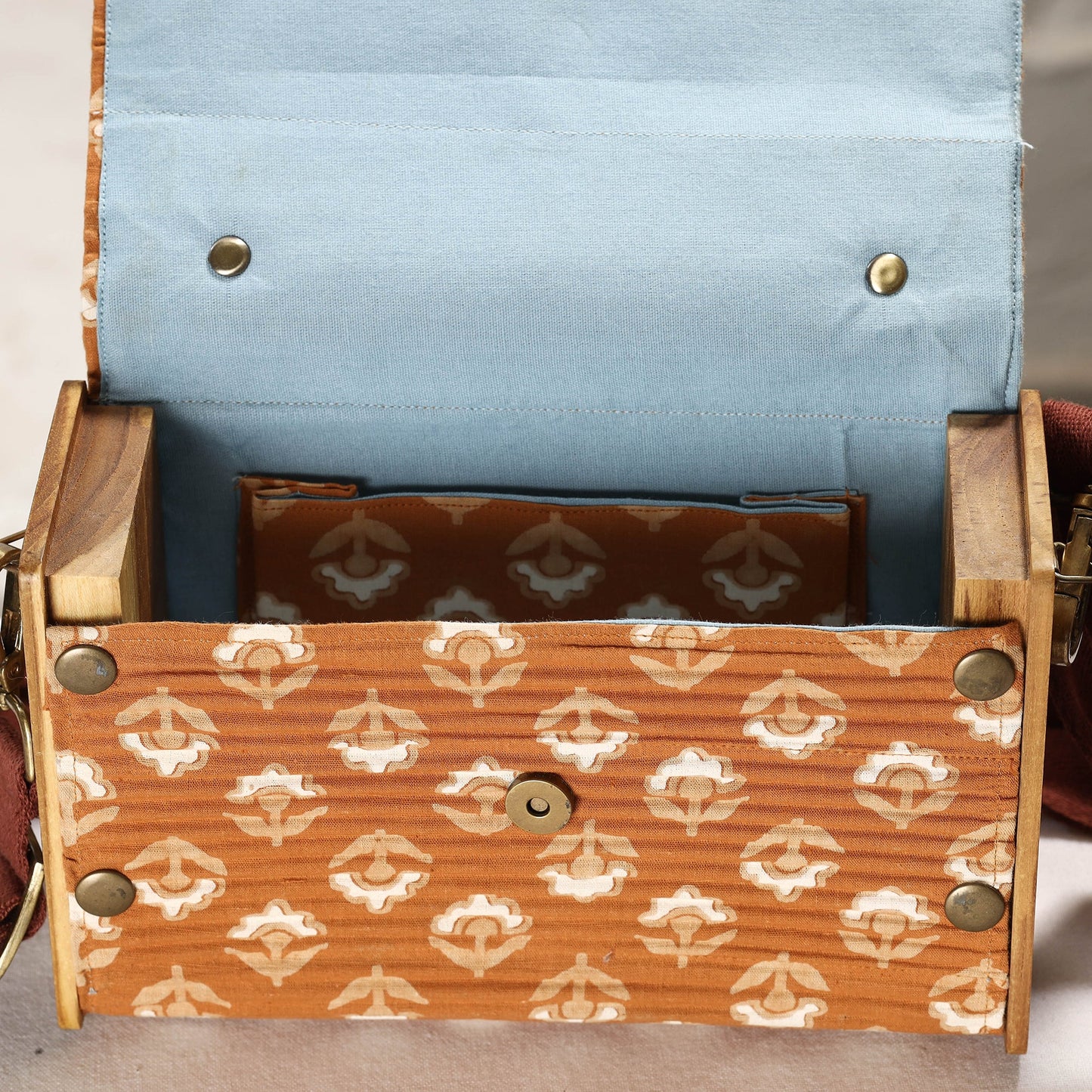 DIY Box Sling Bag / Clutch with Changeable Sleeve Online at iTokri.com