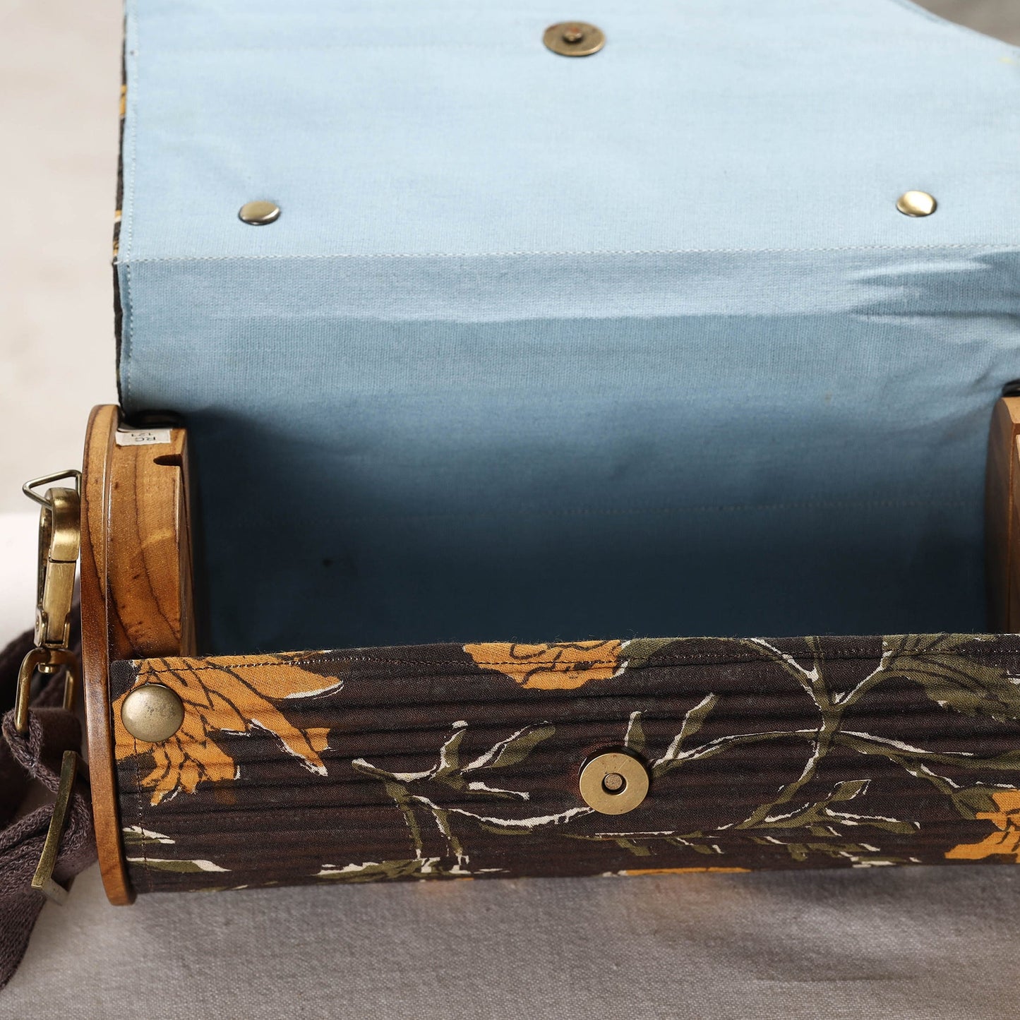 sling bag