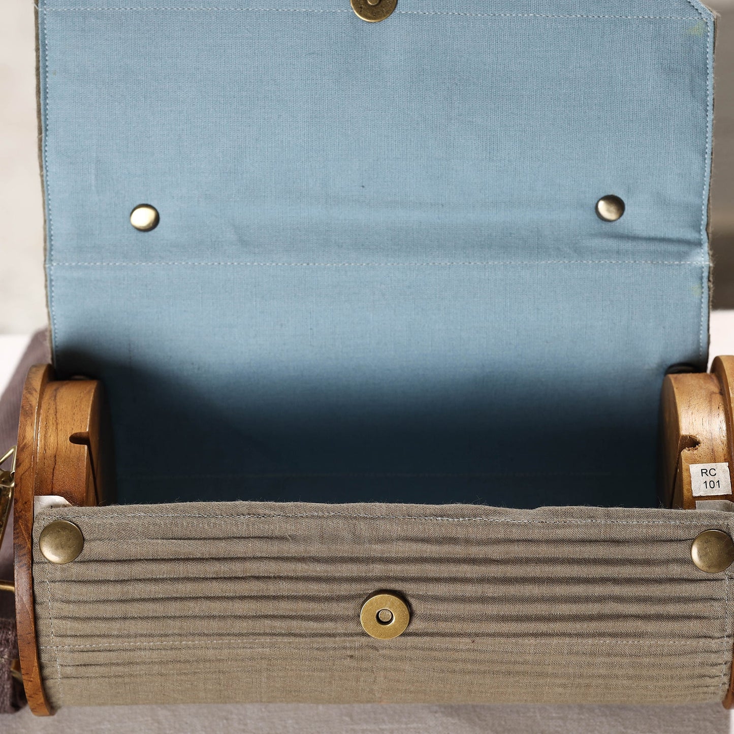 sling bag