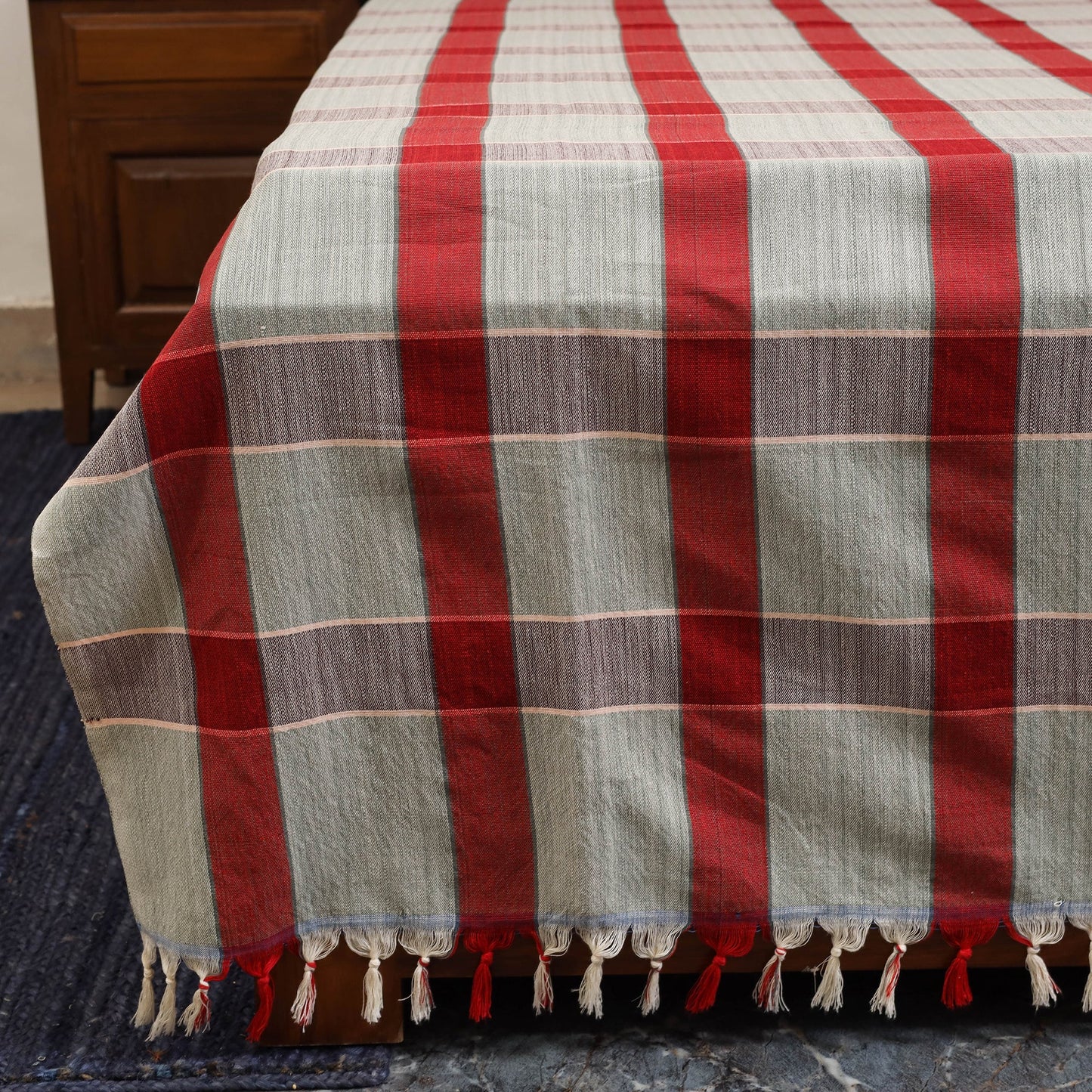 Multicolor - double handloom cotton bed sheet (108 x 90 in)