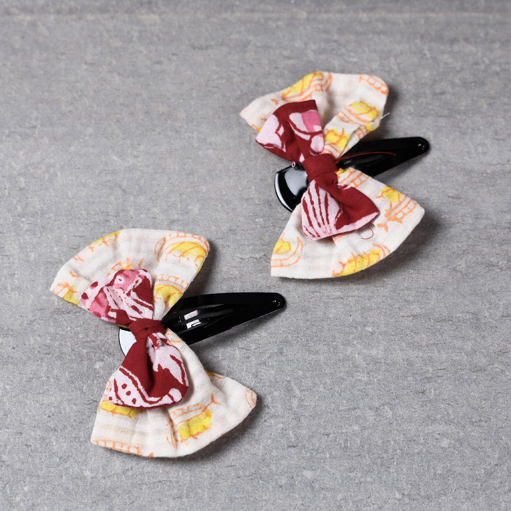 Handmade Gulmohar Flower Tik-Tok Hair Clip (Set of 2) Online l iTokri.com