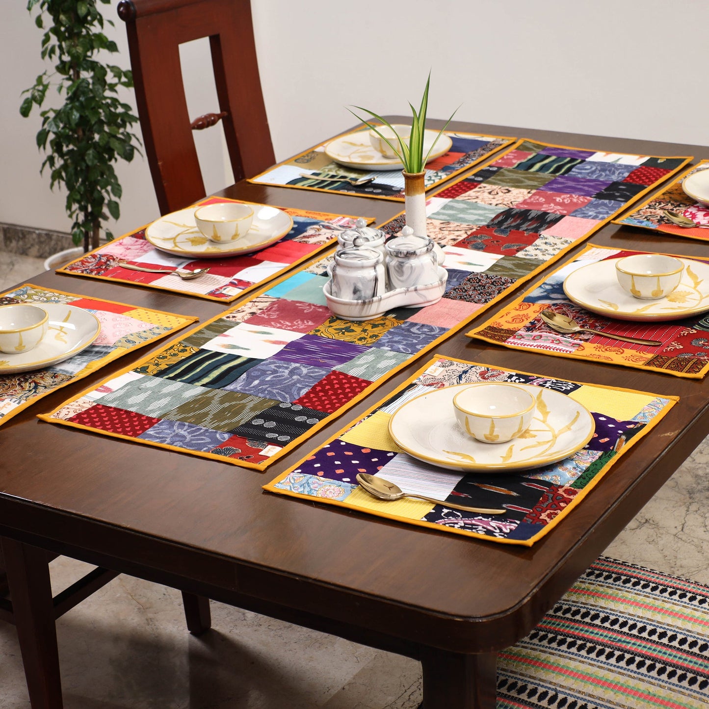 Multicolor - handcrafted cotton fusion table runner set