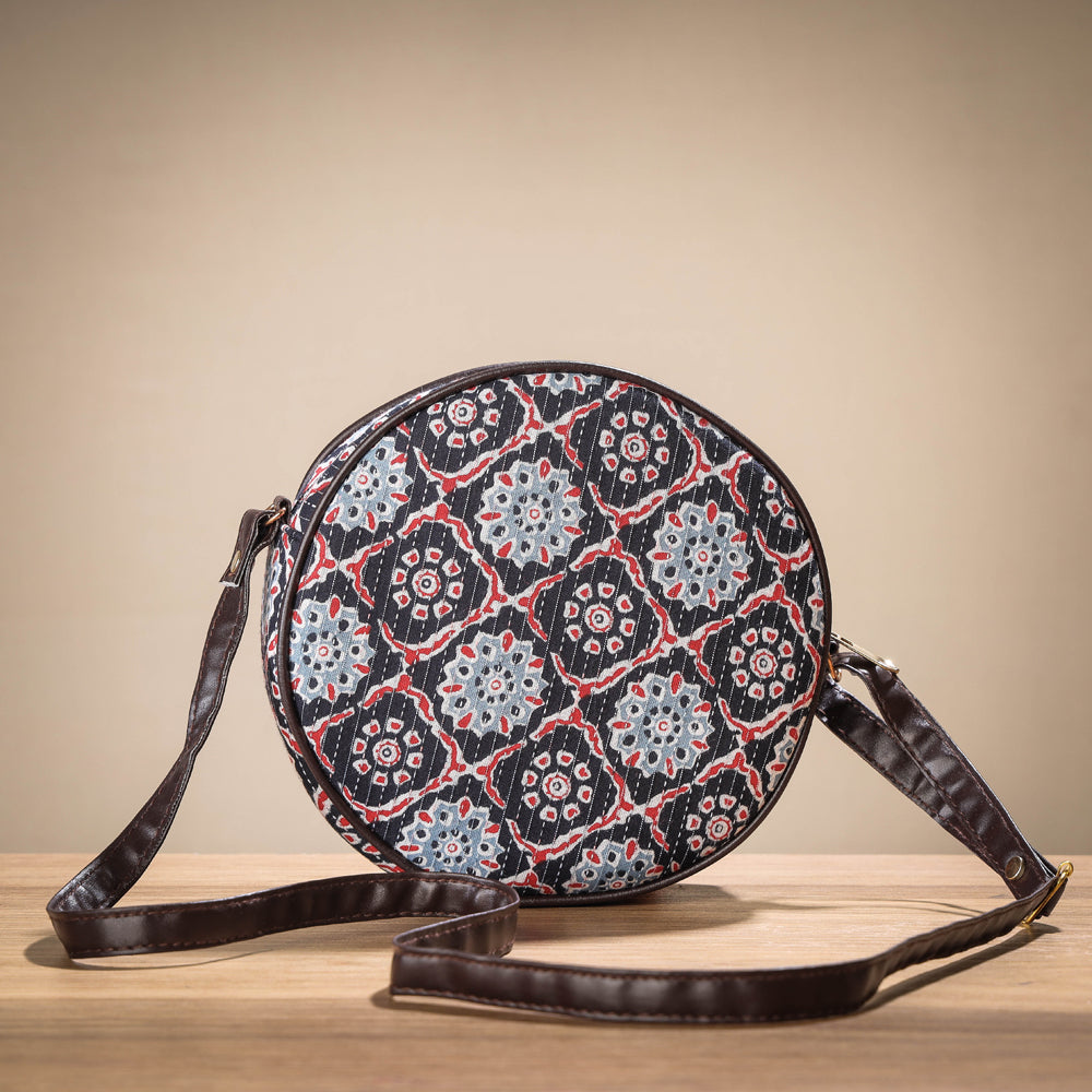 Handcrafted Cotton Running Sticth Shoulder Bag (Set of 2)