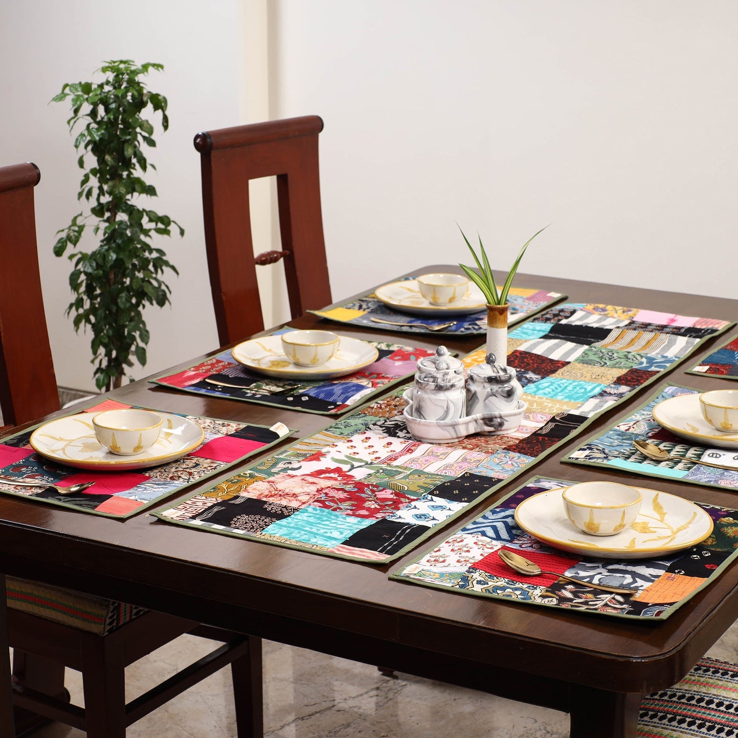 Multicolor - handcrafted cotton fusion table runner set
