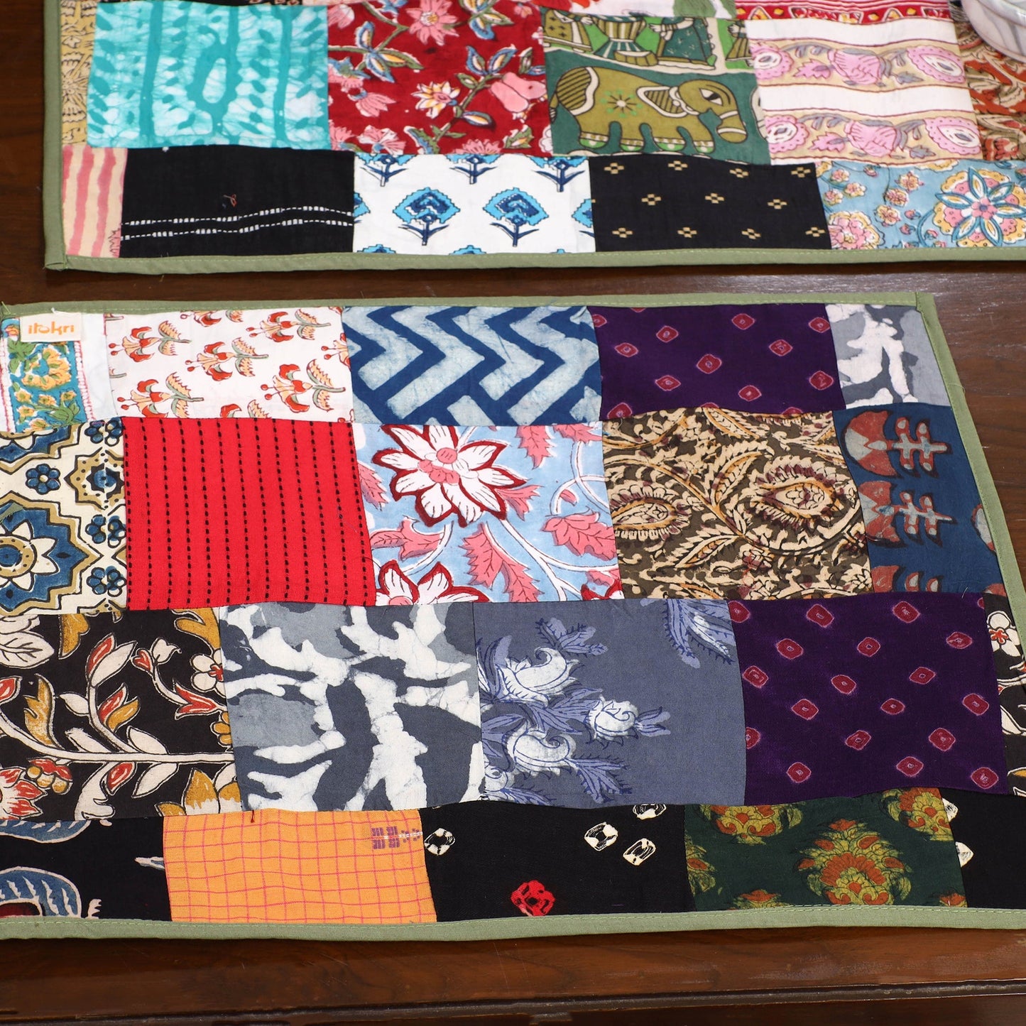 Multicolor - handcrafted cotton fusion table runner set