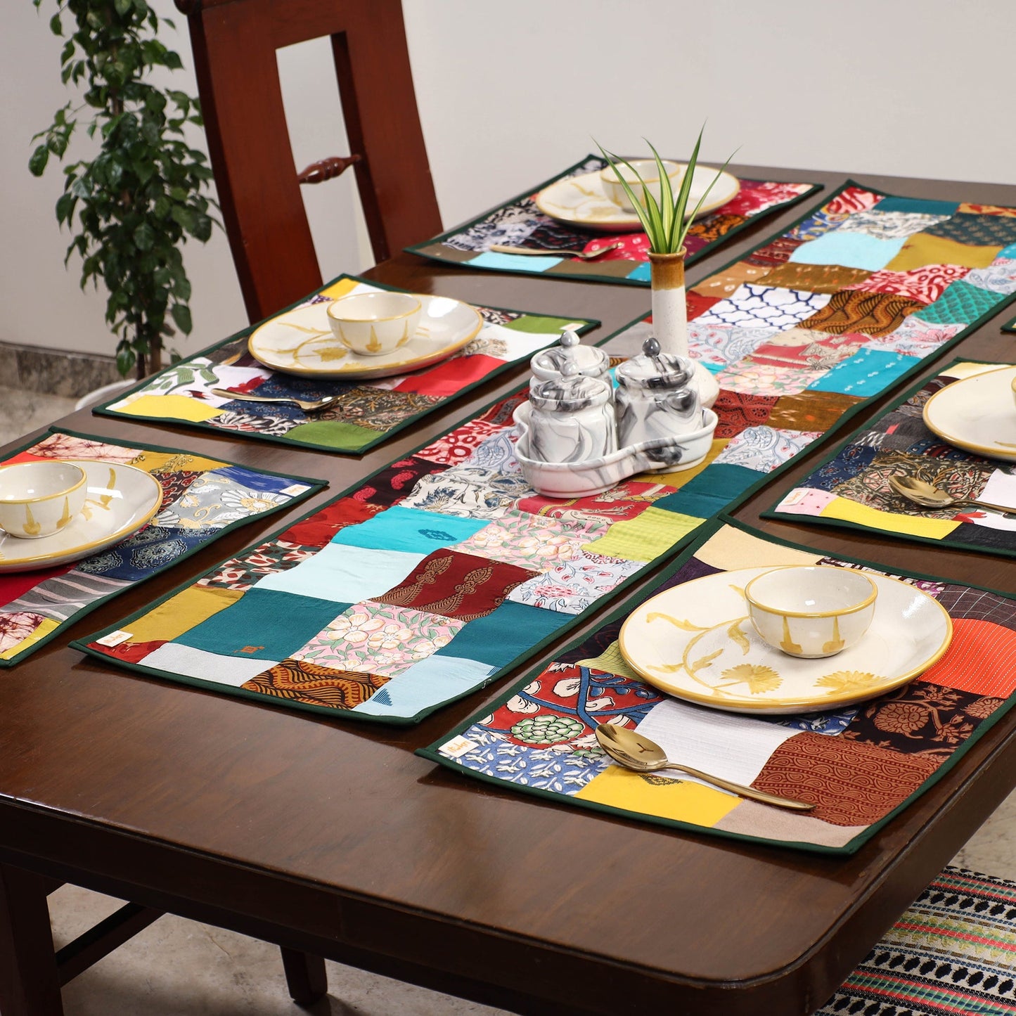 Multicolor - handcrafted cotton fusion table runner set