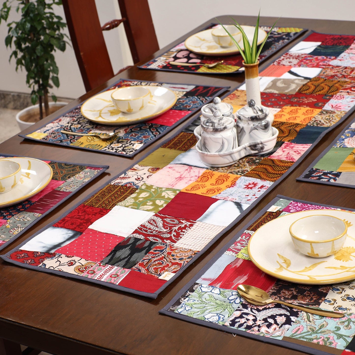 Multicolor - handcrafted cotton fusion table runner set