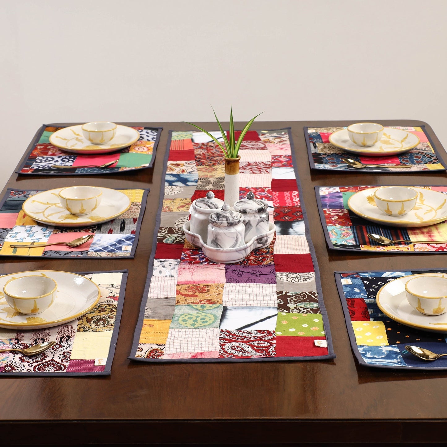 Multicolor - handcrafted cotton fusion table runner set