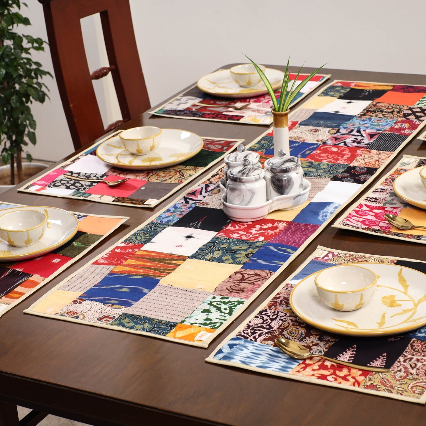 Multicolor - handcrafted cotton fusion table runner set