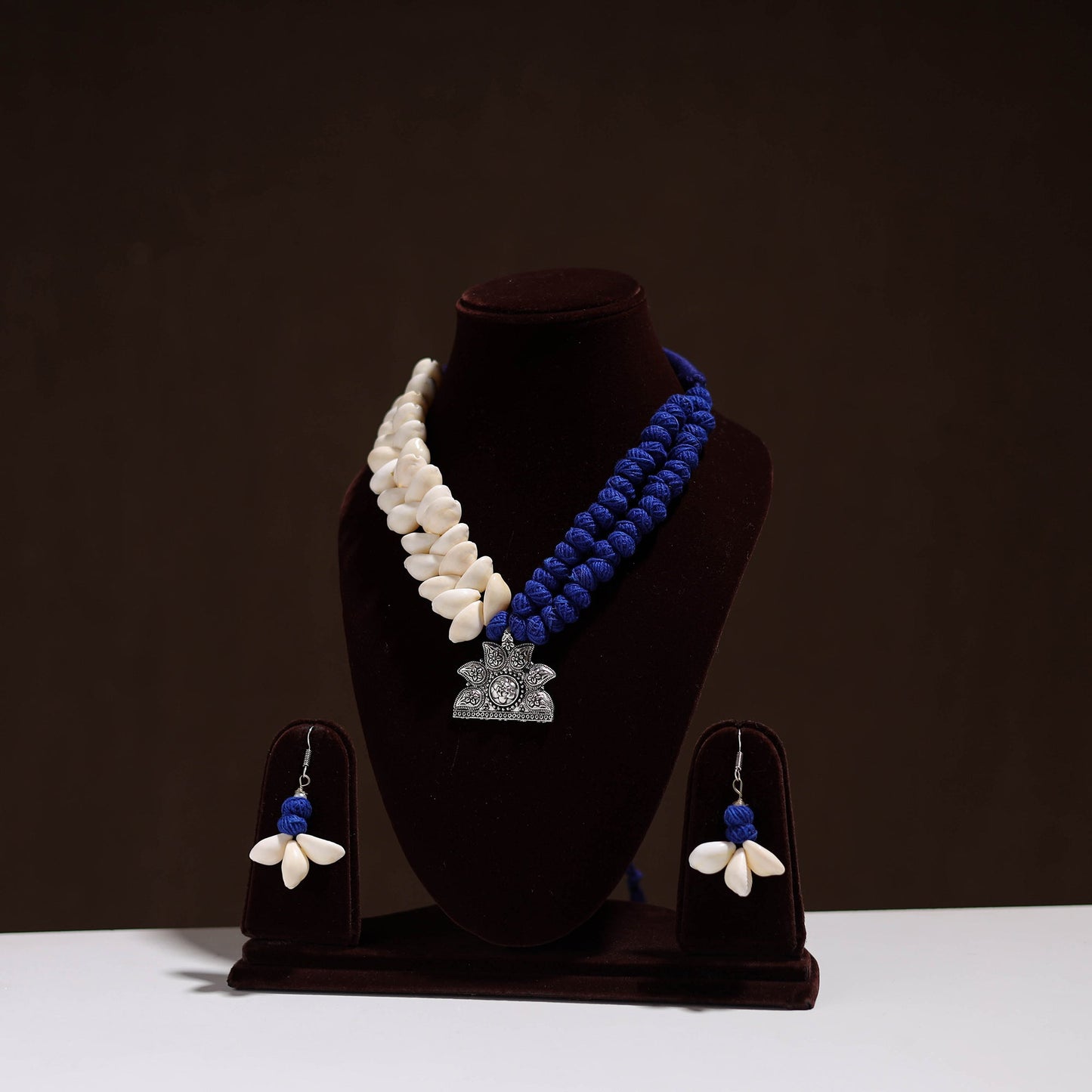 Multicolor - handcrafted german silver shell necklace set 03