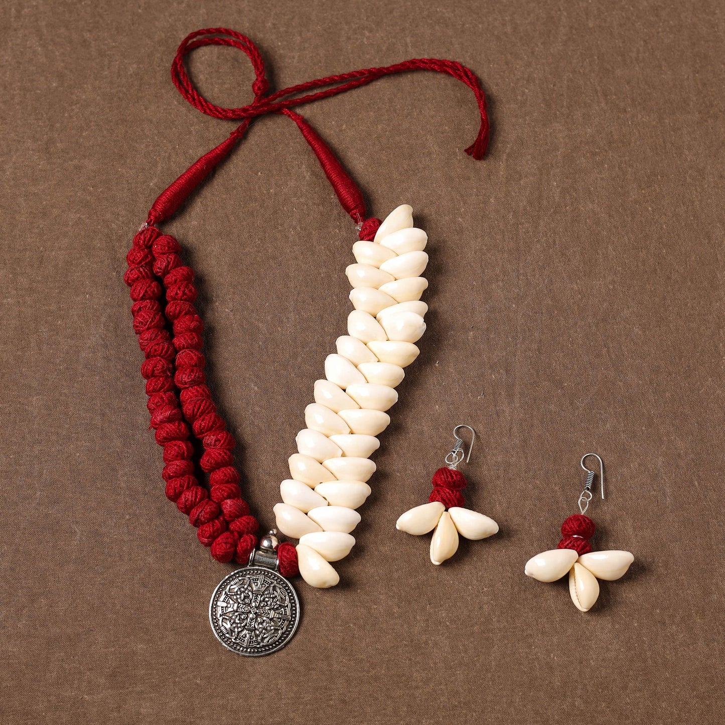 Handcrafted German Silver Shell Necklace Set