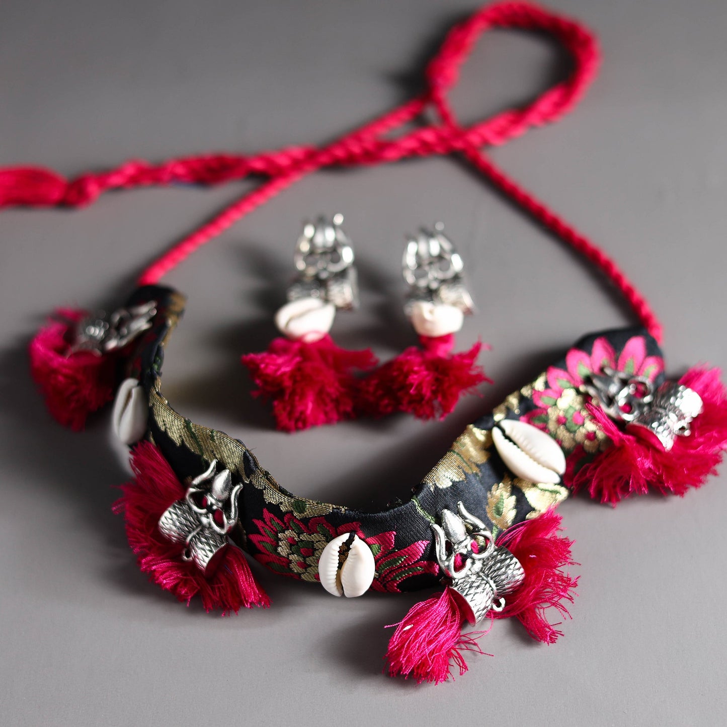 Fabart Necklace Set
