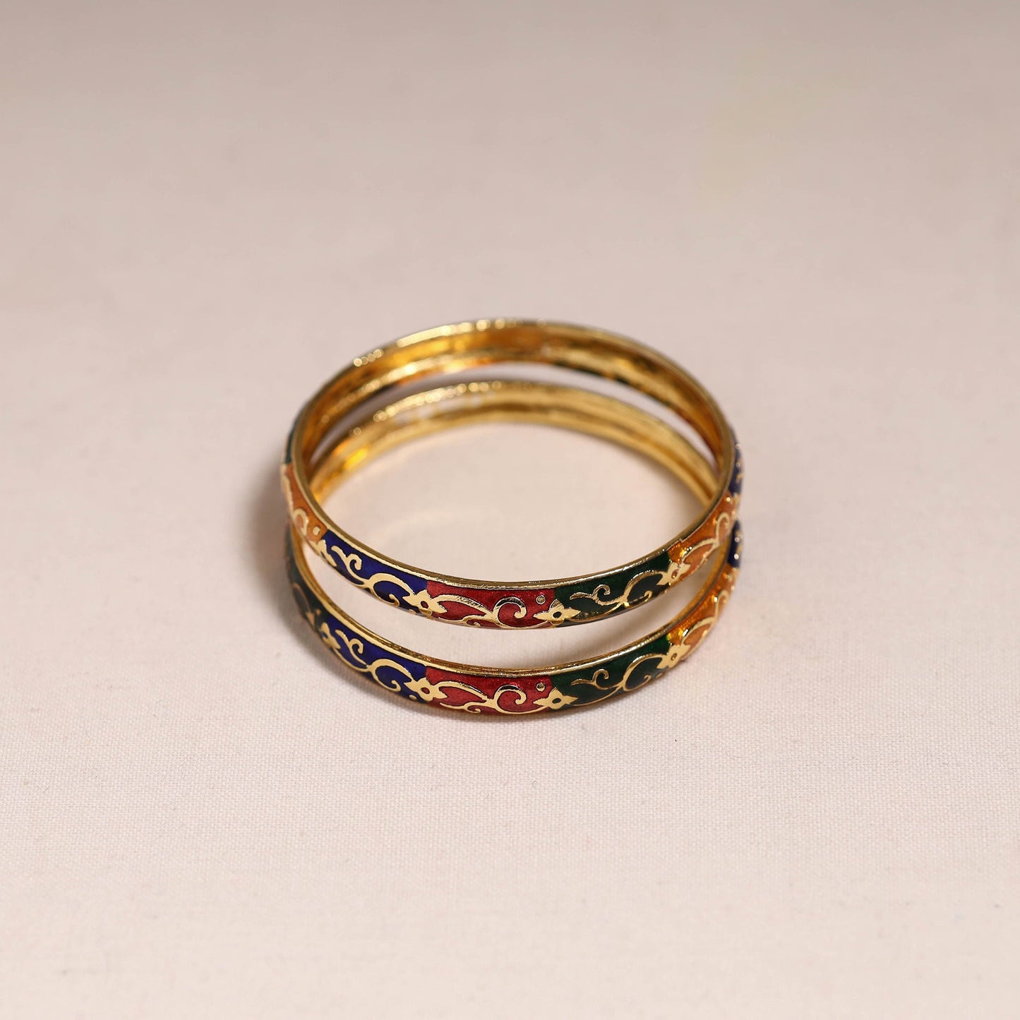 Handcrafted paka meenakari bangles (set of 2) 242