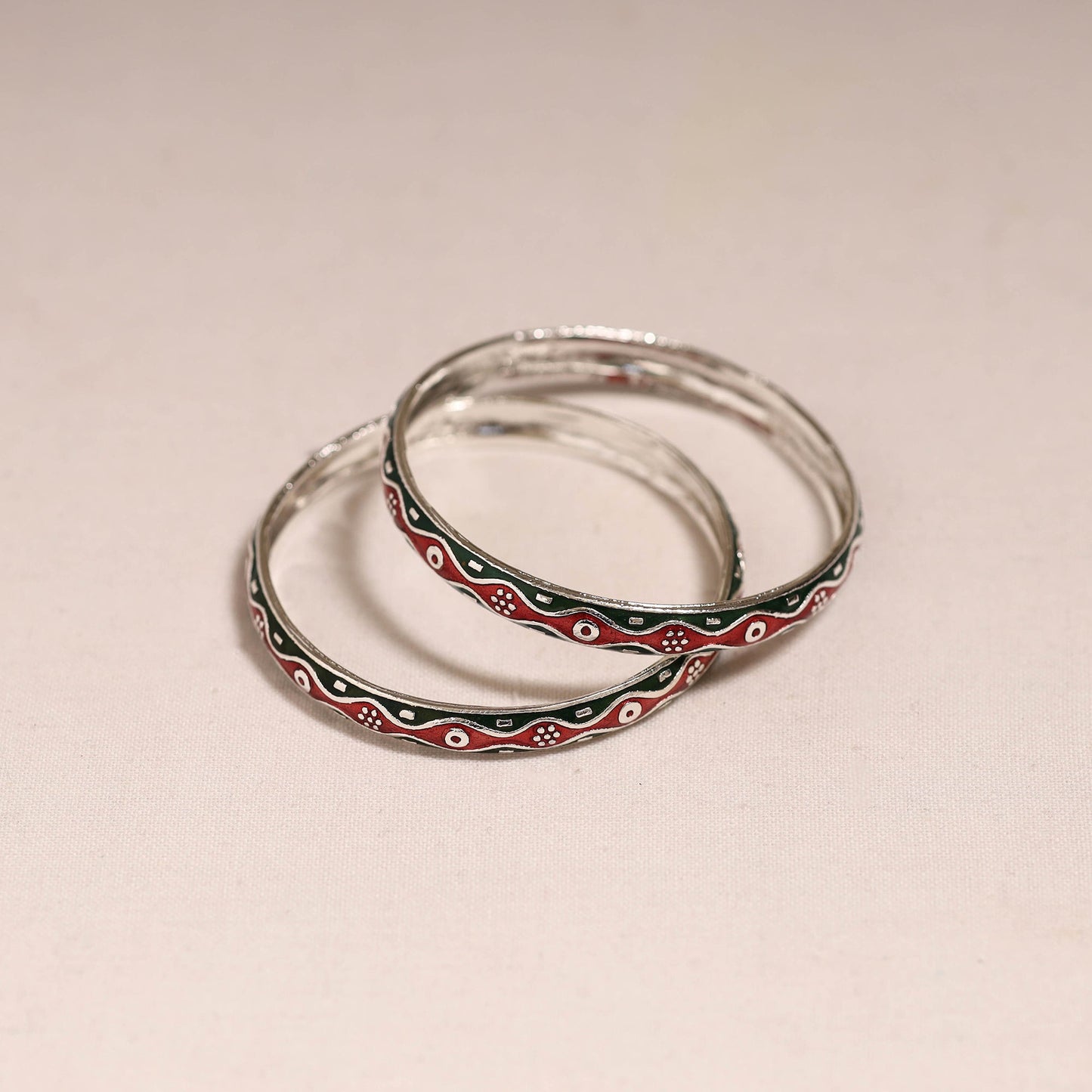 Handcrafted paka meenakari bangles (set of 2) 245