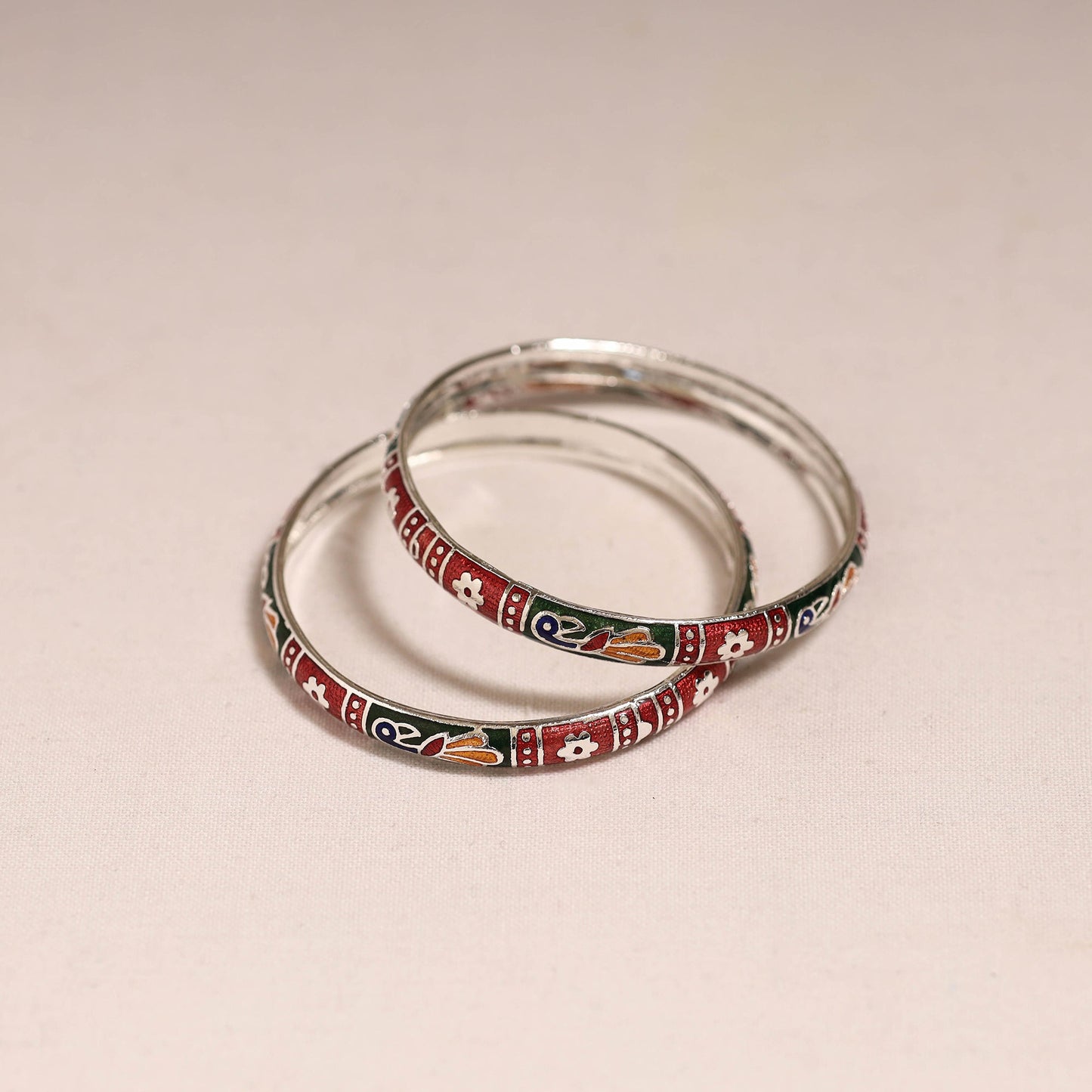 Handcrafted paka meenakari bangles (set of 2) 246