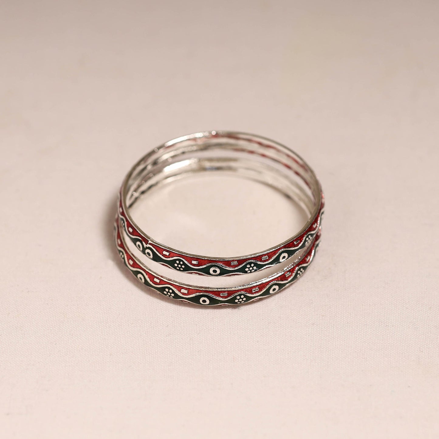 Handcrafted paka meenakari bangles (set of 2) 256