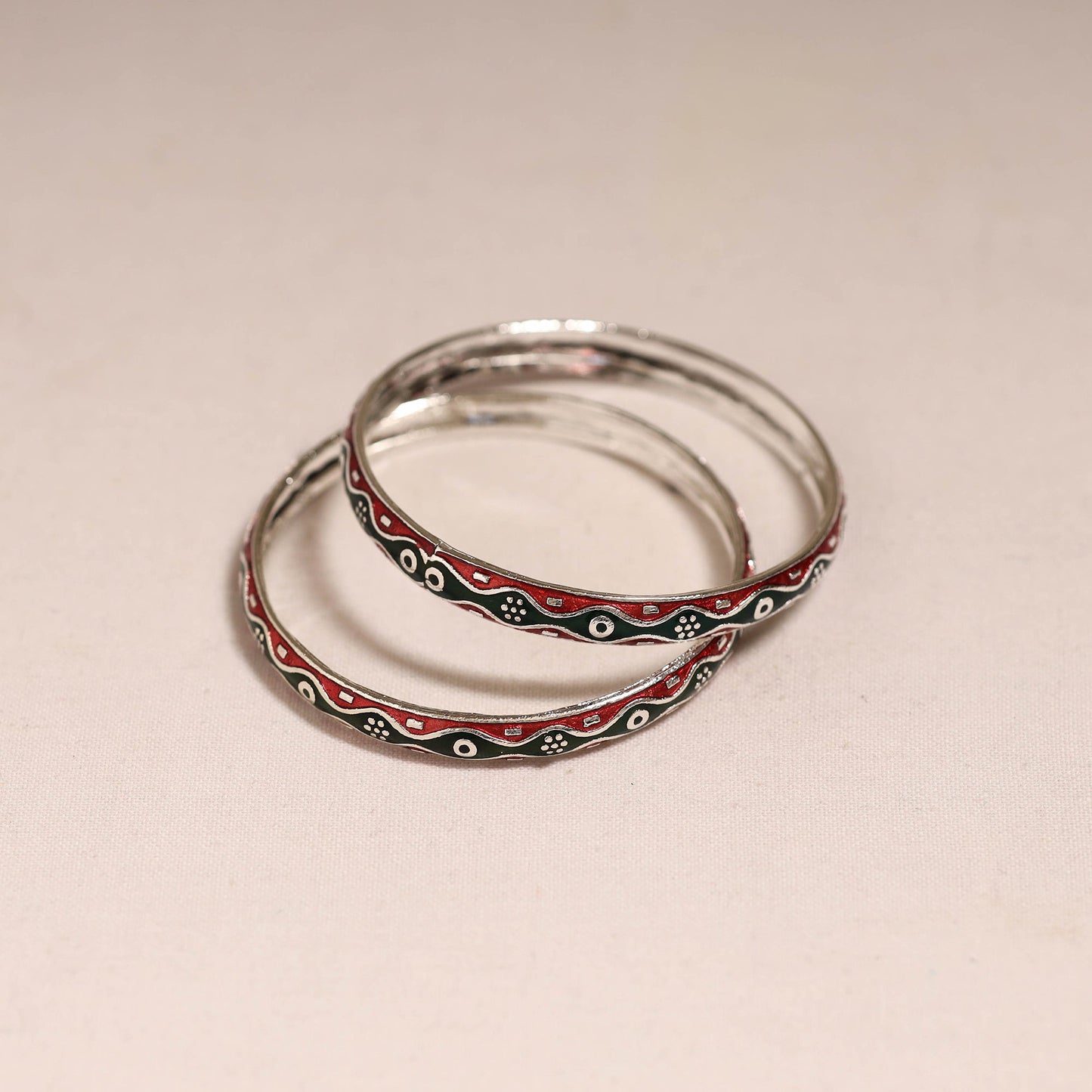 Handcrafted paka meenakari bangles (set of 2) 256