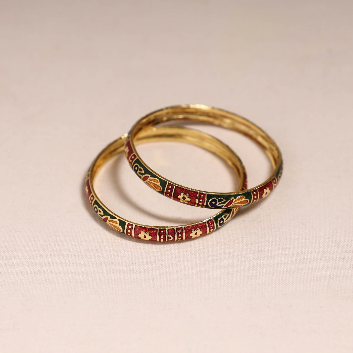 Handcrafted paka meenakari bangles (set of 2) 257