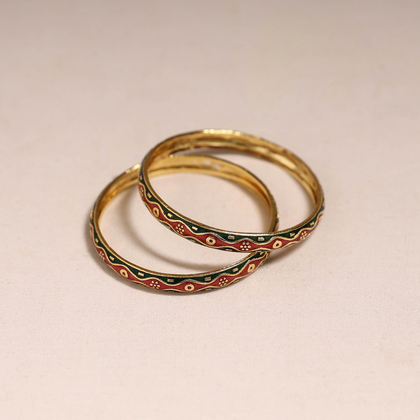 Handcrafted paka meenakari bangles (set of 2) 258