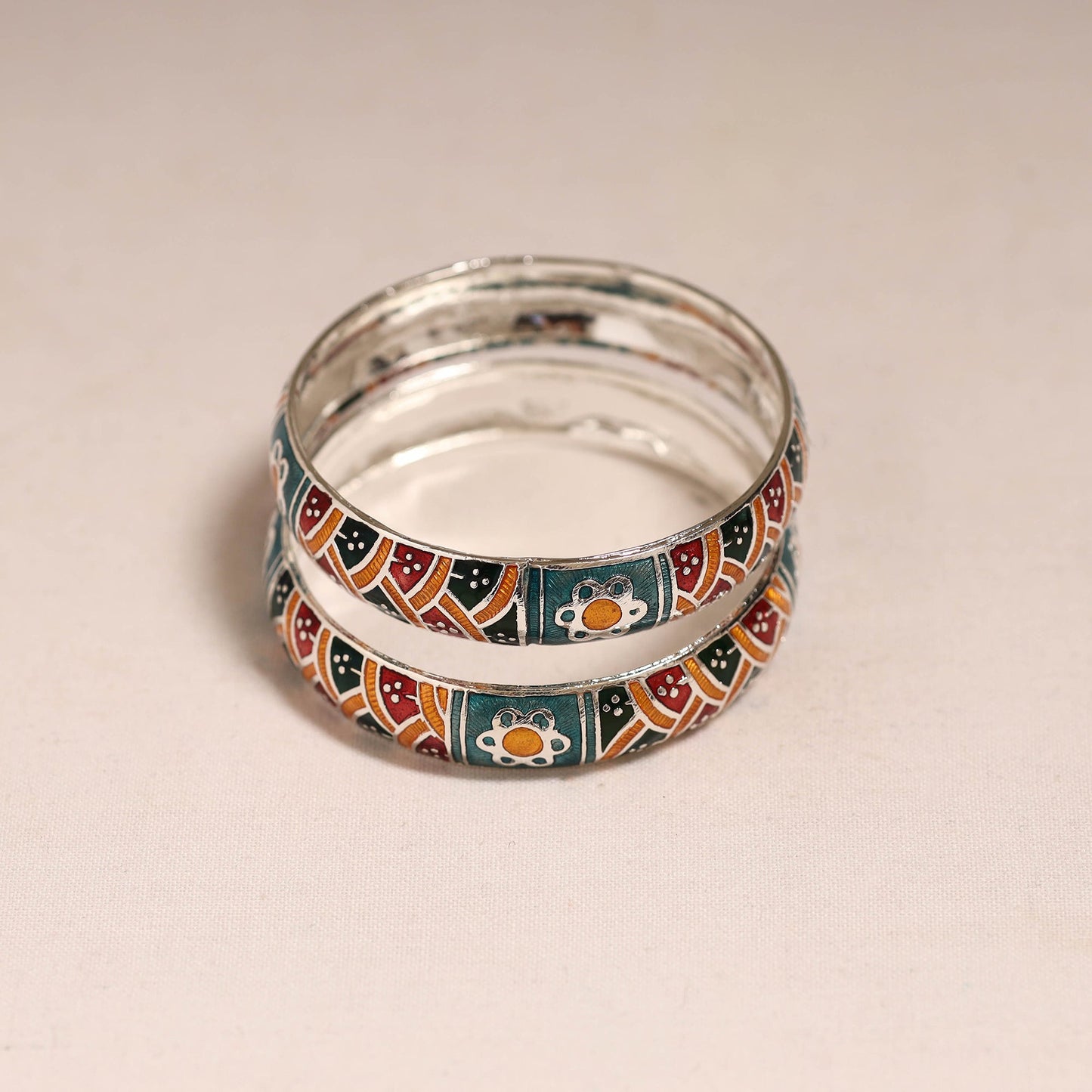 Handcrafted paka meenakari bangles (set of 2) 278