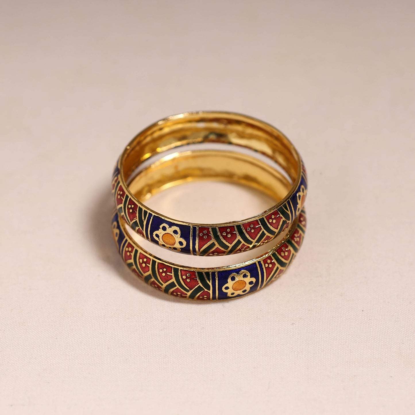 Handcrafted paka meenakari bangles (set of 2) 282