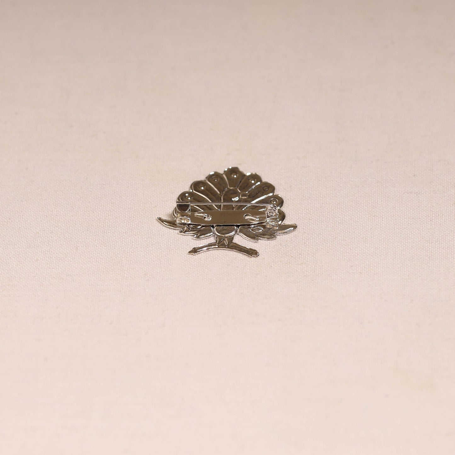 Handcrafted paka meenakari saree pin 225