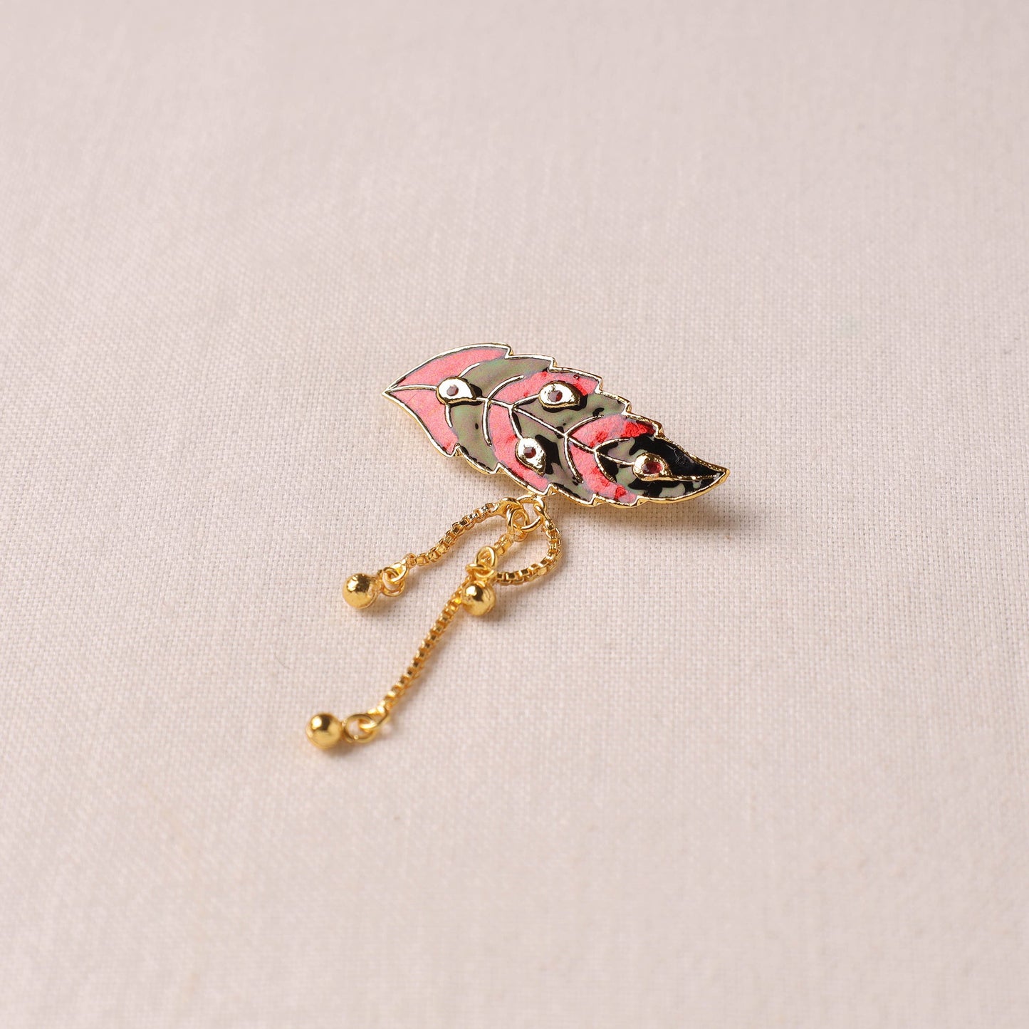 Handcrafted Paka Meenakari Saree Pin