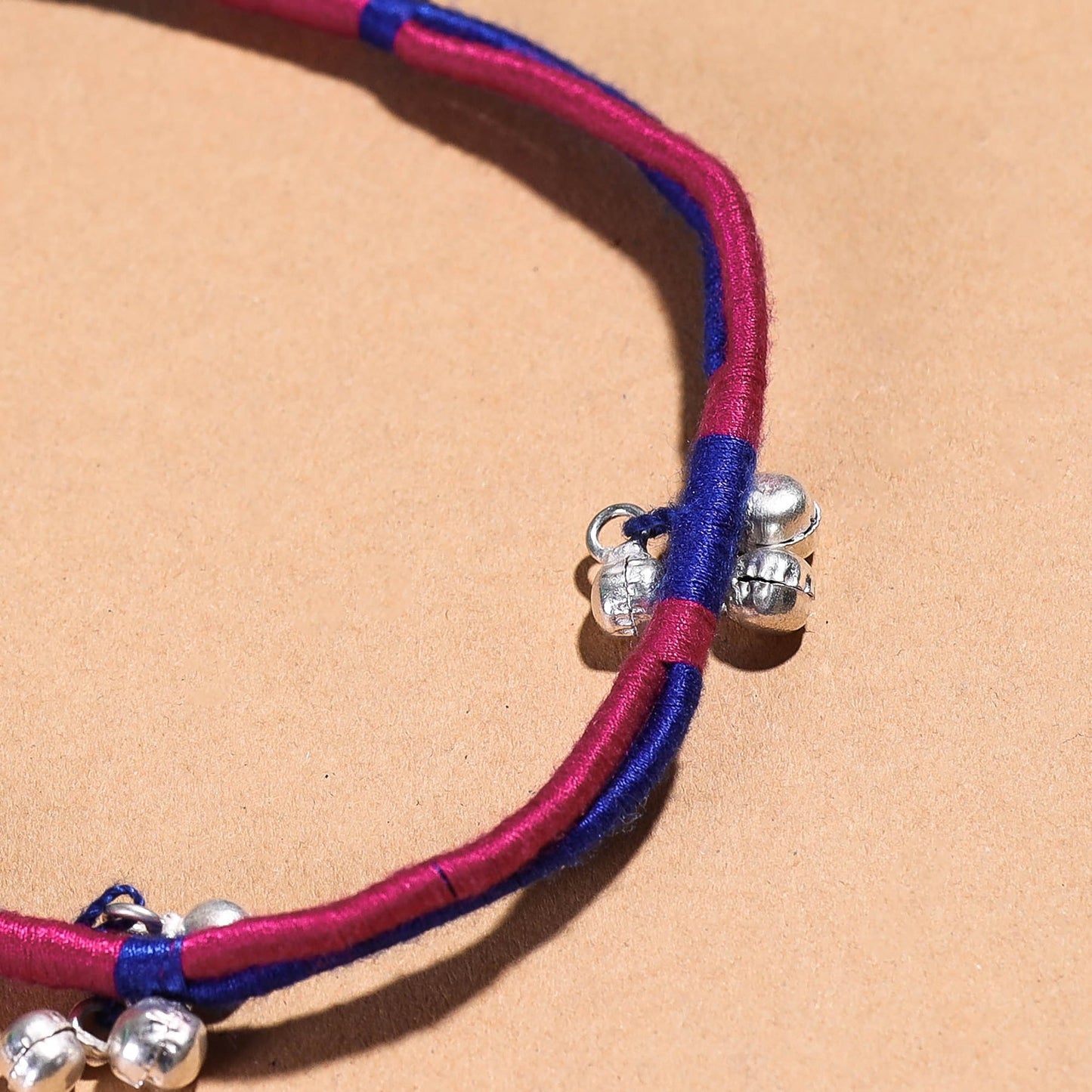 Handcrafted Patwa Thread & Ghungroo Work Anklet Online at iTokri.com
