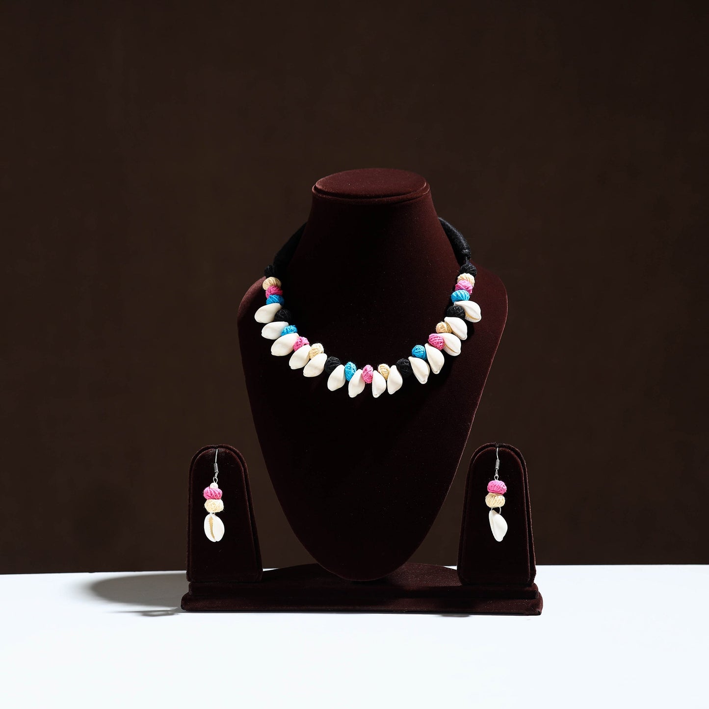 Handcrafted Shell & Thread Work Necklace Set