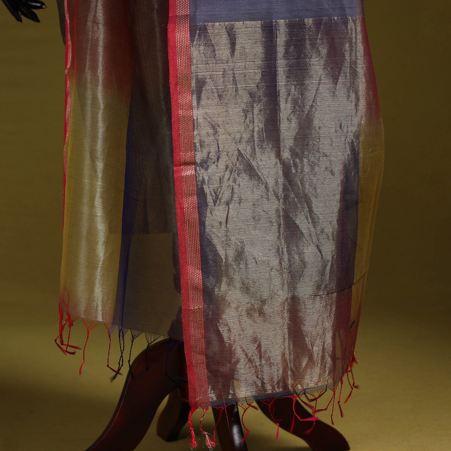 Handloom silk cotton maheshwari dupatta with zari border 18