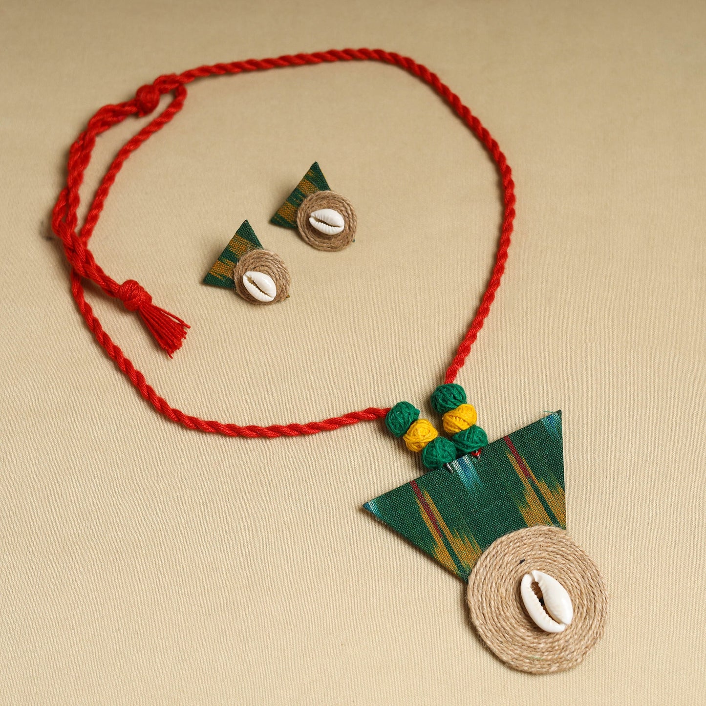 Multicolor Handmade Jute Fabart Necklace Set