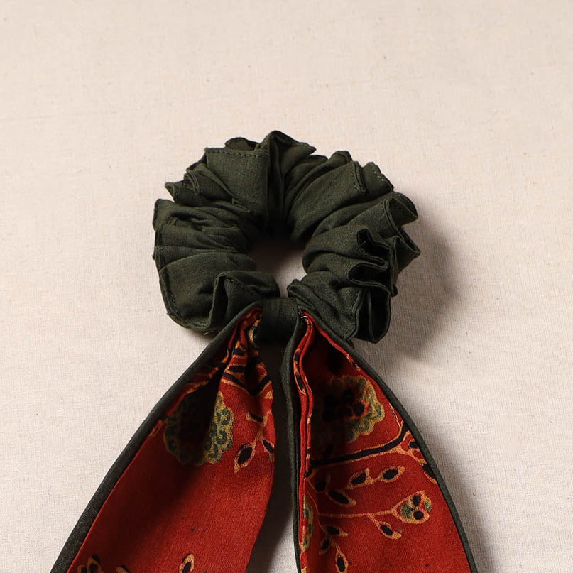 Handmade rubber band/scarf scrunchie 29 - handcrafted