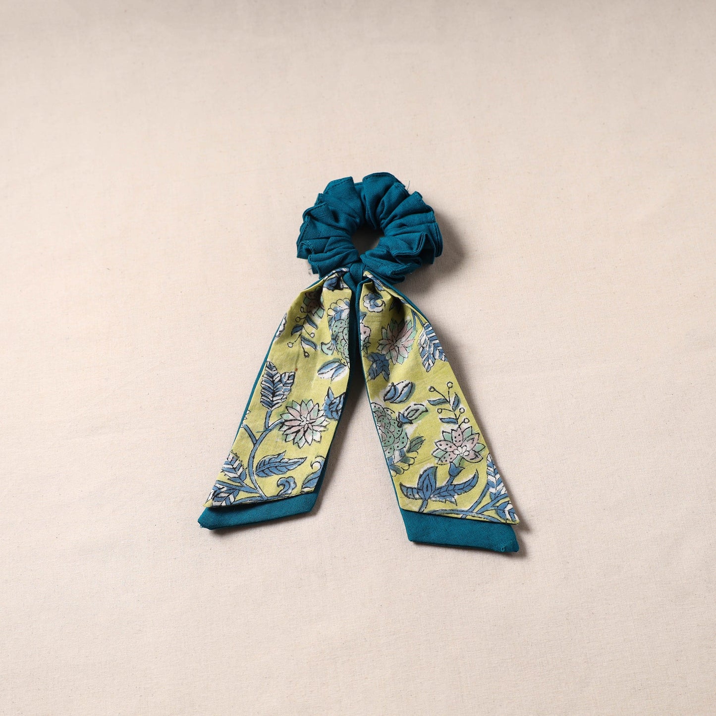 Handmade rubber band/scarf scrunchie 55 - handcrafted
