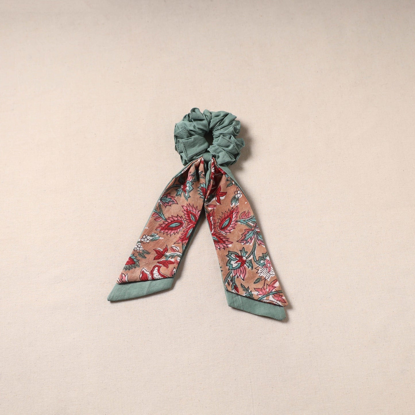 Handmade rubber band/scarf scrunchie 72 - handcrafted