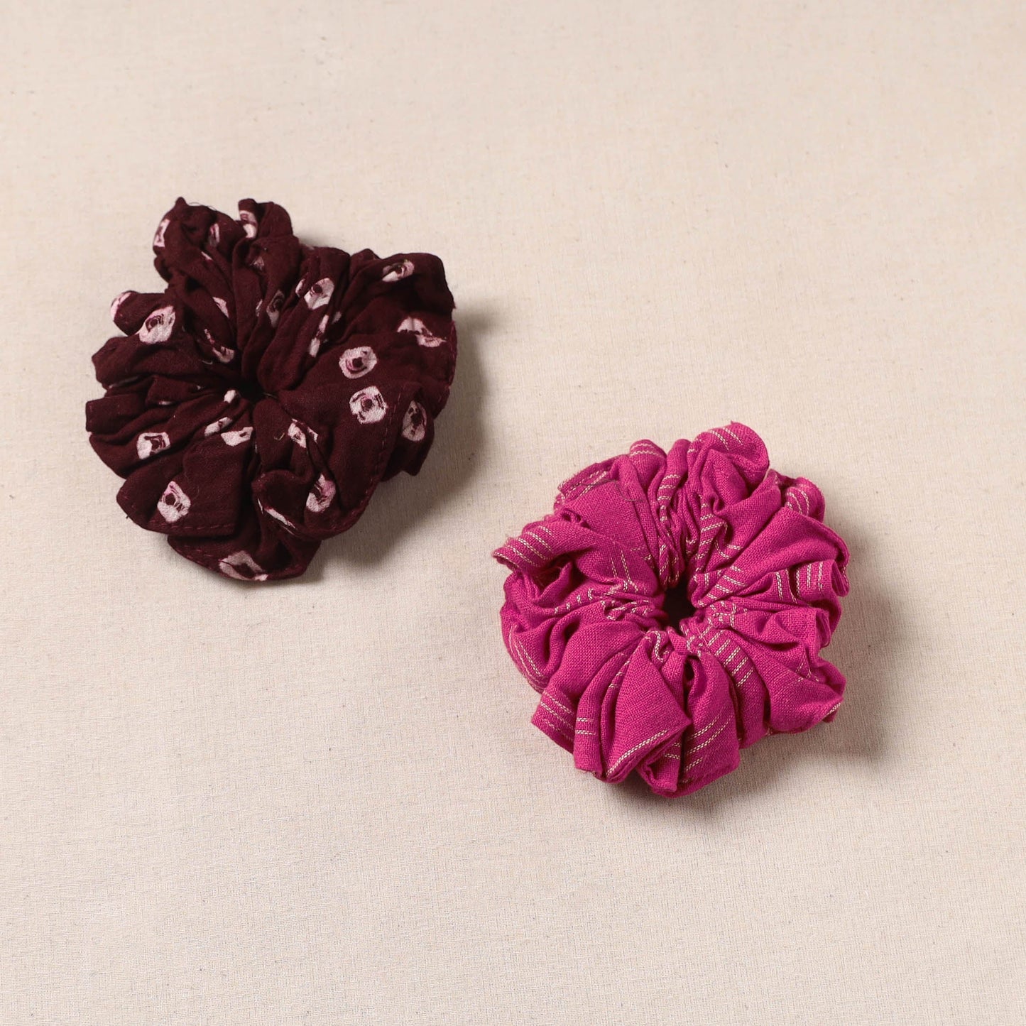 Handmade rubber band/scrunchies (set of 2) 128 - handcrafted