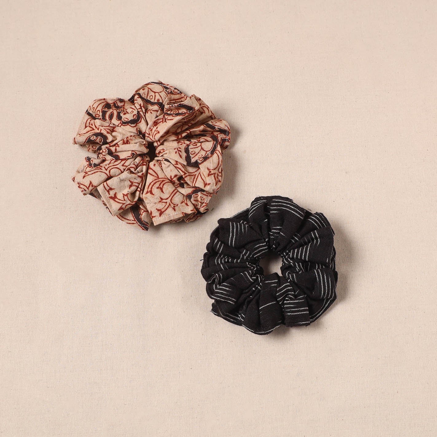 Handmade rubber band/scrunchies (set of 2) 14 - handcrafted